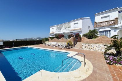 b3d7d7215547f834f04f7e2f7de49949 - 1