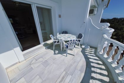 b3d7d7215547f834f04f7e2f7de49949 - 10