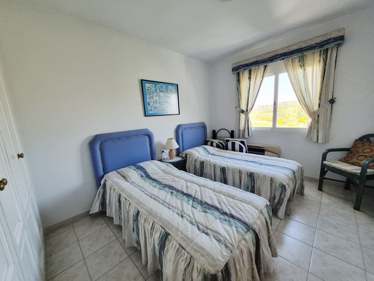 b3d7d7215547f834f04f7e2f7de49949 - 15