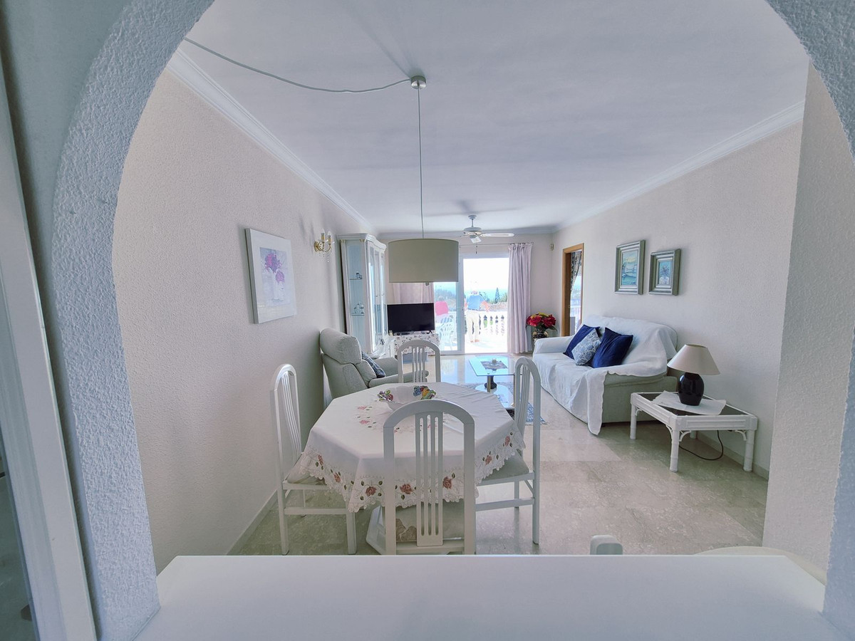 b3d7d7215547f834f04f7e2f7de49949 - 19