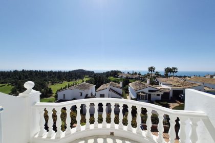 b3d7d7215547f834f04f7e2f7de49949 - 2