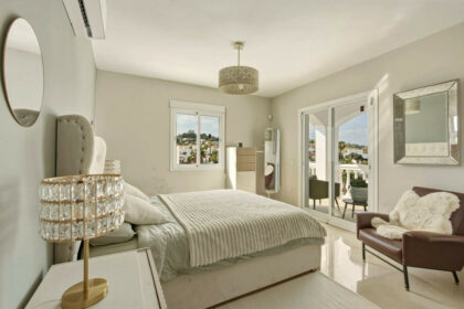 b40497574ef052328dd5b2db8f8687d8 - 20