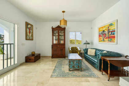 b40497574ef052328dd5b2db8f8687d8 - 24