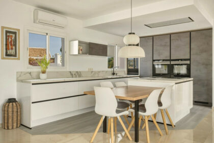 b40497574ef052328dd5b2db8f8687d8 - 28