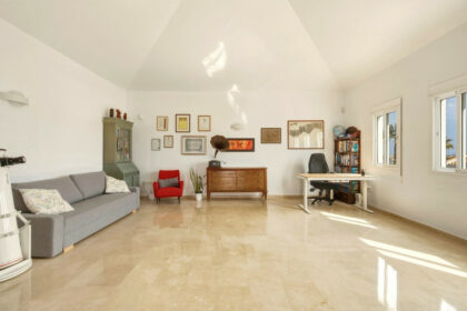 b40497574ef052328dd5b2db8f8687d8 - 29