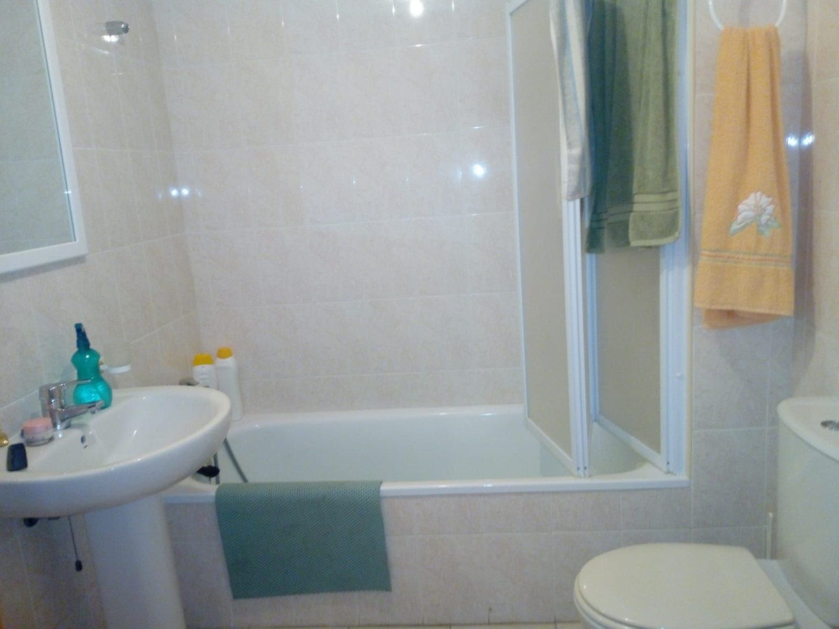 b40b9d19cce3d5fb8a584f85e453d15b - 13