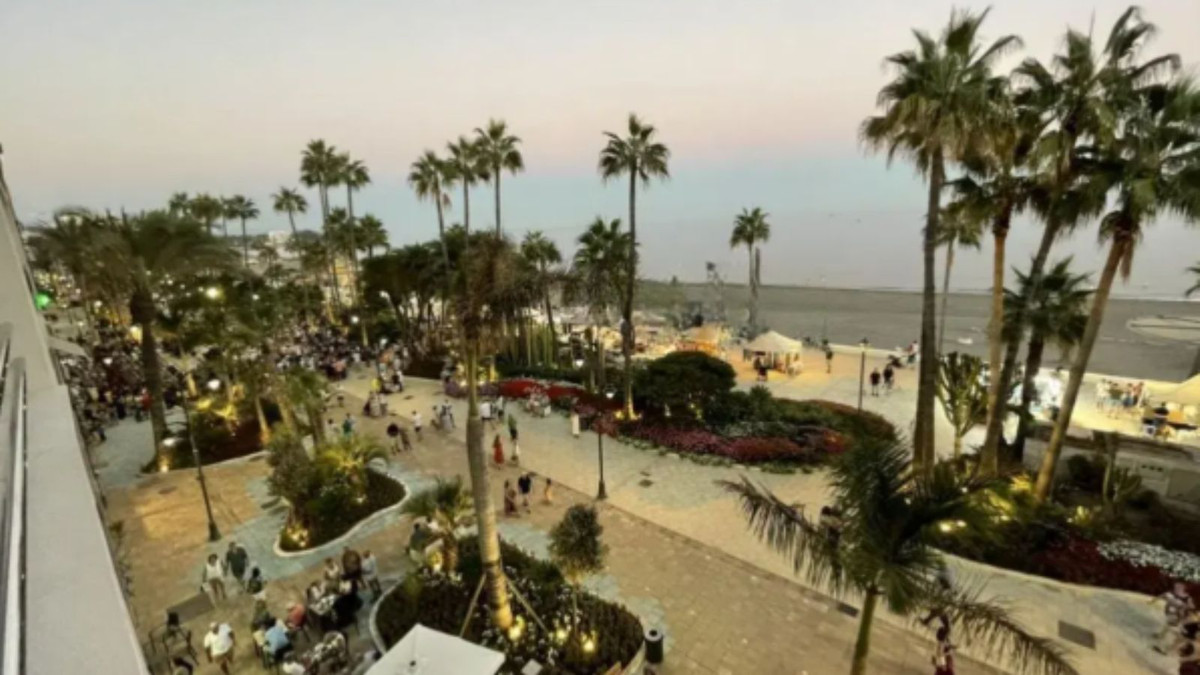 b40b9d19cce3d5fb8a584f85e453d15b - 4