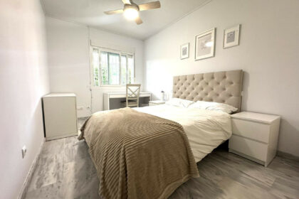 b433381a7a1420e63cf4a176bed14cc6 - 12