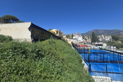 b4fa4776d16bb4d0f49dd53f712b5cc1 - 1