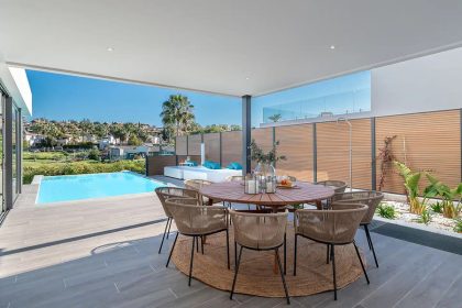 b509928088efde690d8a2721898e607d - 10