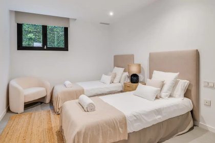 b509928088efde690d8a2721898e607d - 21