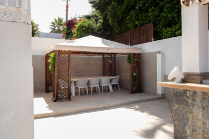 b52ca5fa8f0c5b799d1d8592305155be - 24