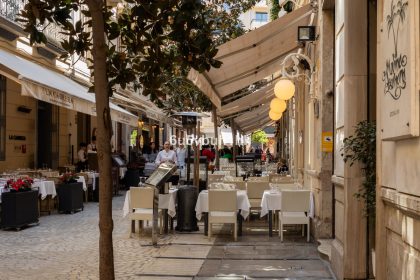 b53851b49f5851b0fd50c60272f5b704 - 24