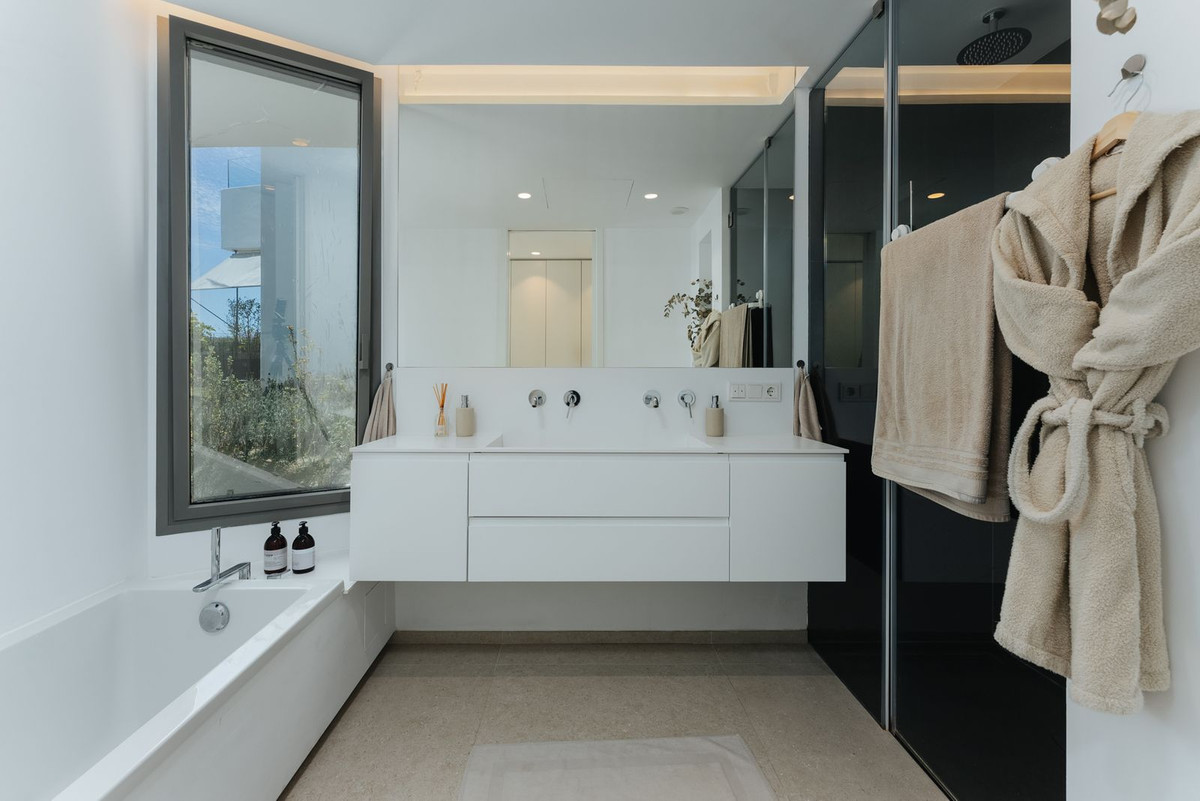 b54f123bd60175c1c6165fe9f79c7b9c - 21