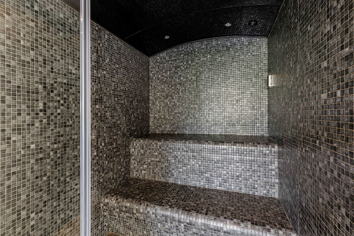 b54f123bd60175c1c6165fe9f79c7b9c - 26