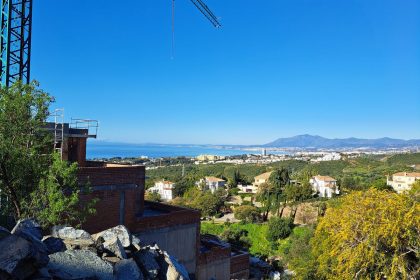 b6927c64804de239af2f5925f1fa1526 - 4