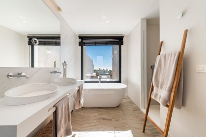 b6ad4308b293ba7eacadc6d34a282f54 - 13