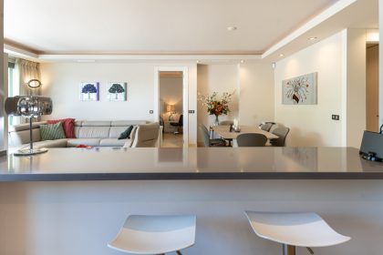 b6f91481a9976f929b9e05ab23da75c7 - 11