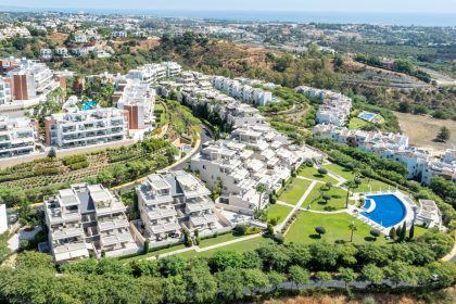 b6f91481a9976f929b9e05ab23da75c7 - 23