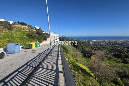 b742315f5f2c1bb6a803c87b26e9510c - 7