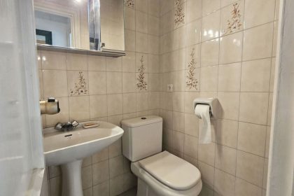 b76e3a72c53cf7f2fb4ae70093ea7850 - 10