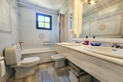 b76e3a72c53cf7f2fb4ae70093ea7850 - 7