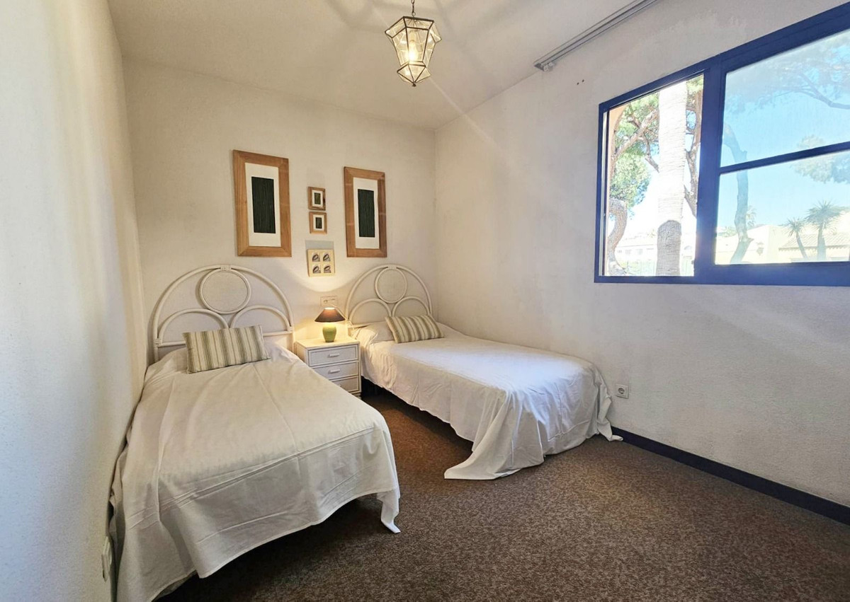 b76e3a72c53cf7f2fb4ae70093ea7850 - 8