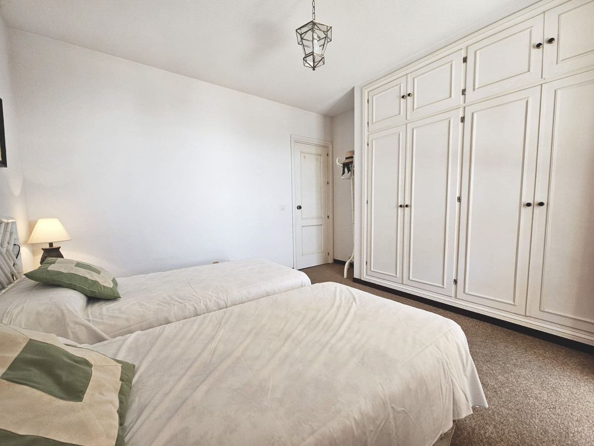 b76e3a72c53cf7f2fb4ae70093ea7850 - 9