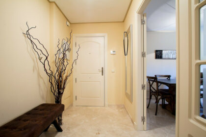 b7733d9f568d49be002c9ff6d14b565f - 12