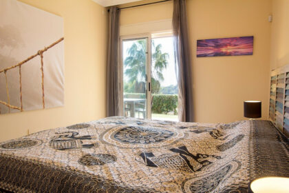 b7733d9f568d49be002c9ff6d14b565f - 16