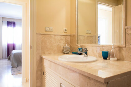 b7733d9f568d49be002c9ff6d14b565f - 22