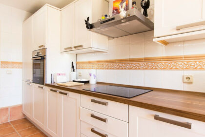 b7733d9f568d49be002c9ff6d14b565f - 28