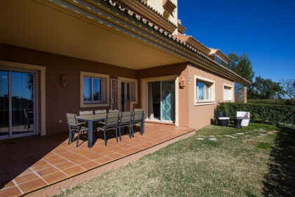 b7733d9f568d49be002c9ff6d14b565f - 7