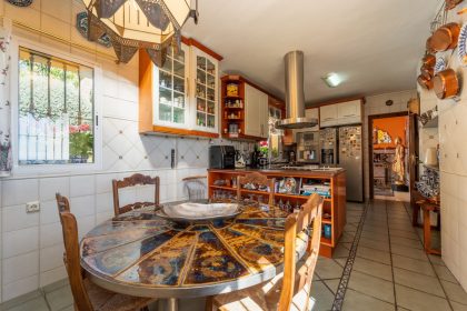 b7ca0b0b644335d117d3a1136231a335 - 22