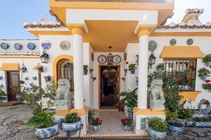 b7ca0b0b644335d117d3a1136231a335 - 26