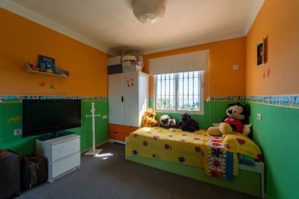 b7ca0b0b644335d117d3a1136231a335 - 37