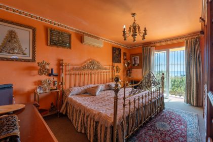 b7ca0b0b644335d117d3a1136231a335 - 39