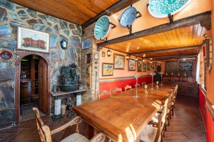 b7ca0b0b644335d117d3a1136231a335 - 48