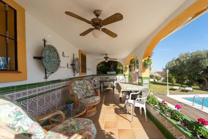 b7ca0b0b644335d117d3a1136231a335 - 58