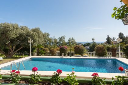 b7ca0b0b644335d117d3a1136231a335 - 59