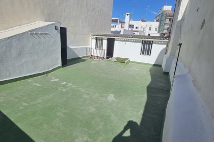 b82106360a327d239e2707d00e282f7b - 3