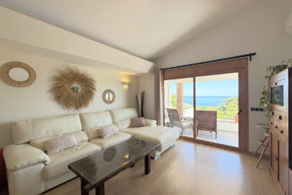 b831c3e6519d6b4f438f6af8cfc0fa32 - 11