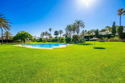 b831c3e6519d6b4f438f6af8cfc0fa32 - 16