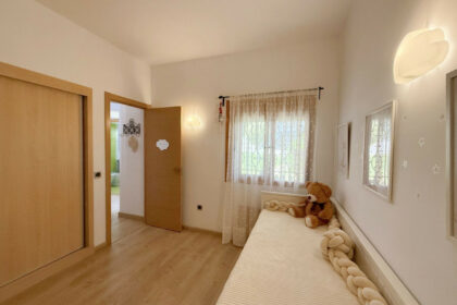 b831c3e6519d6b4f438f6af8cfc0fa32 - 25