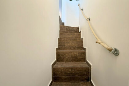 b831c3e6519d6b4f438f6af8cfc0fa32 - 27