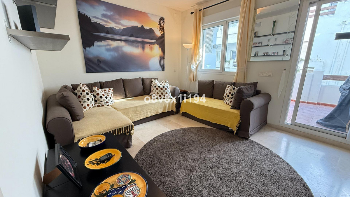 b85c90b58a99d7c2bf90b981f4d9540c - 16