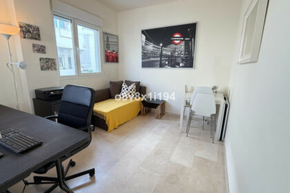 b85c90b58a99d7c2bf90b981f4d9540c - 18