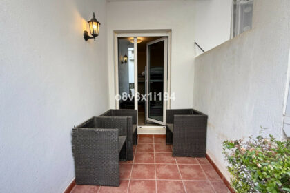 b85c90b58a99d7c2bf90b981f4d9540c - 34