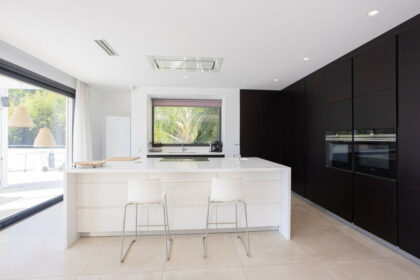 b86bfcc0770866763764349937ec0105 - 10