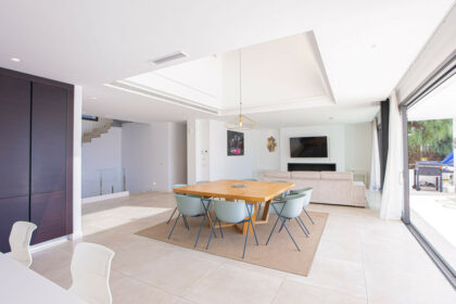 b86bfcc0770866763764349937ec0105 - 17